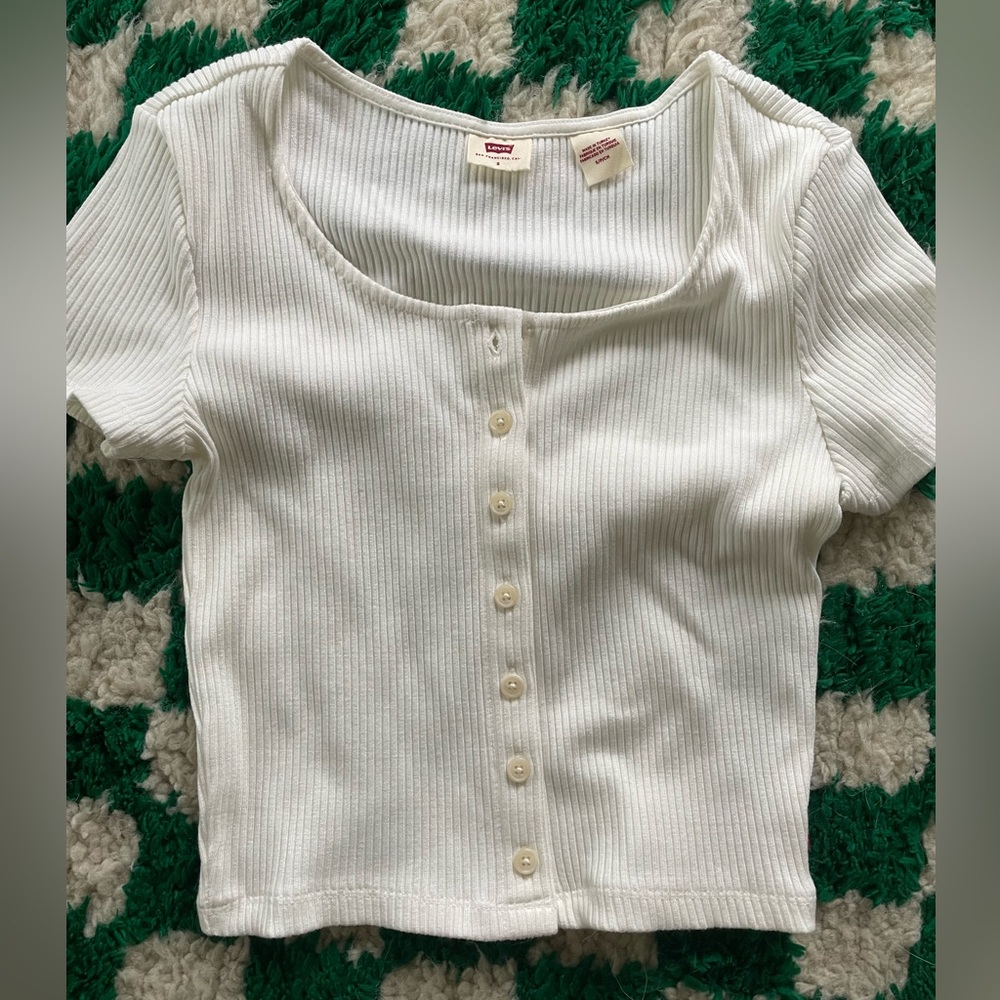 Levis short sleeve ribbed white top size small